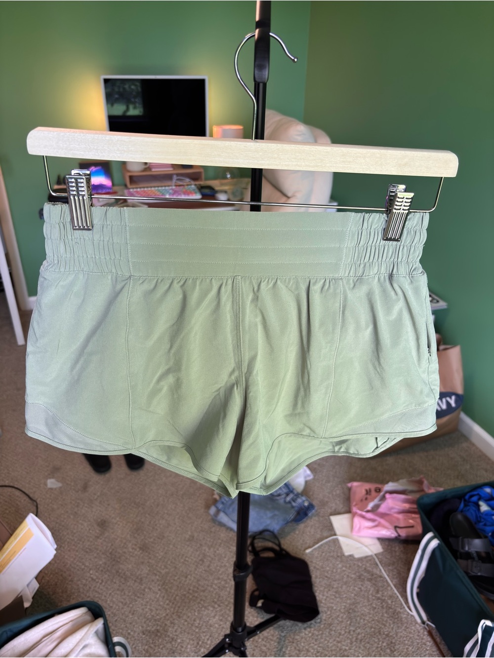 Lululemon Size 6 Sage Green Lined Running Shorts Elastic Waist
